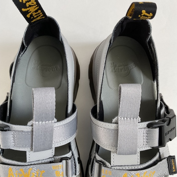 Dr. Martens Pearson Sandals Mens Sz 10 Mid Grey Element & Webbing - Picture 12 of 13